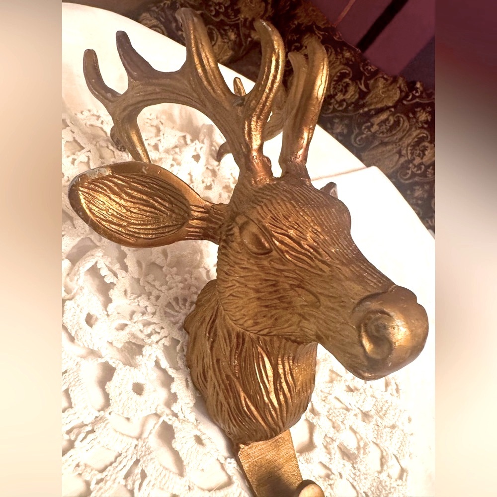 Gold-Toned Metal Deer Head W Attached Loop Hanger